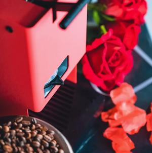 Aroma E.GO – Portable Italian espresso machine for pods