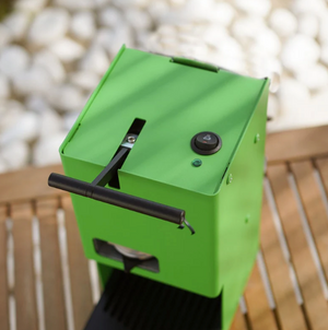 Aroma E.GO – Portable Italian espresso machine for pods