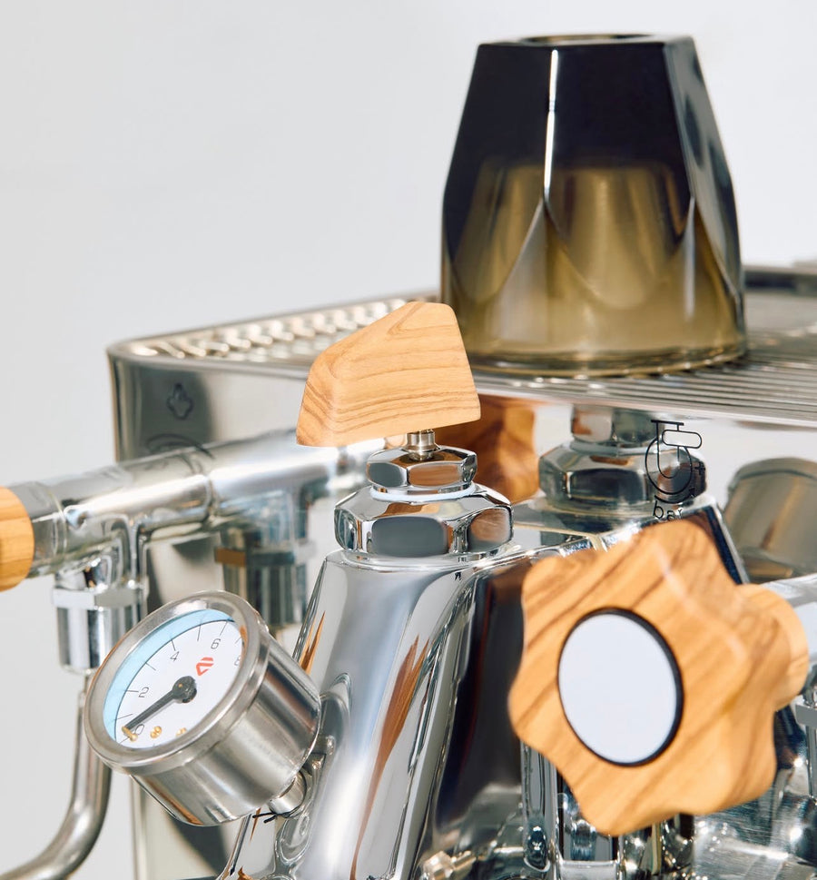 Flow control knob