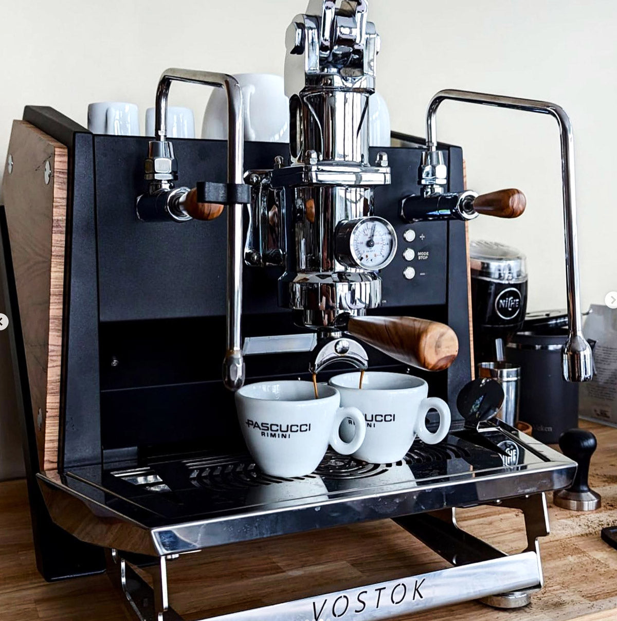 Vostok 1グループ エスプレッソマシン 全付属品完備 イタリア直輸入 NEW - ACS - Vostok lever espresso machine 1 group in stainless