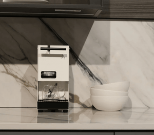 Aroma E.GO – Portabel italiensk espressomaskin för pods - Barista och Espresso